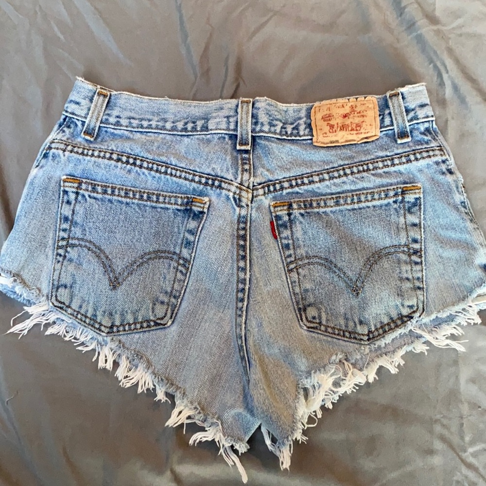 Levi high waisted shorts